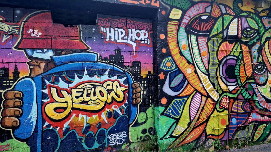 street-art-paris-ourcq-yellow